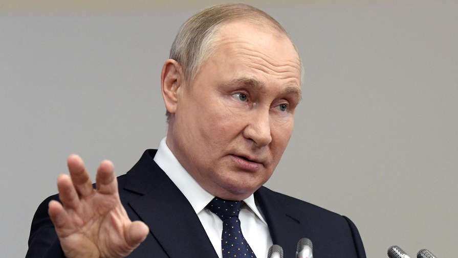 Путин заявил, что профицит федерального бюджета за январь-апрель составил 2,7 трлн рублей