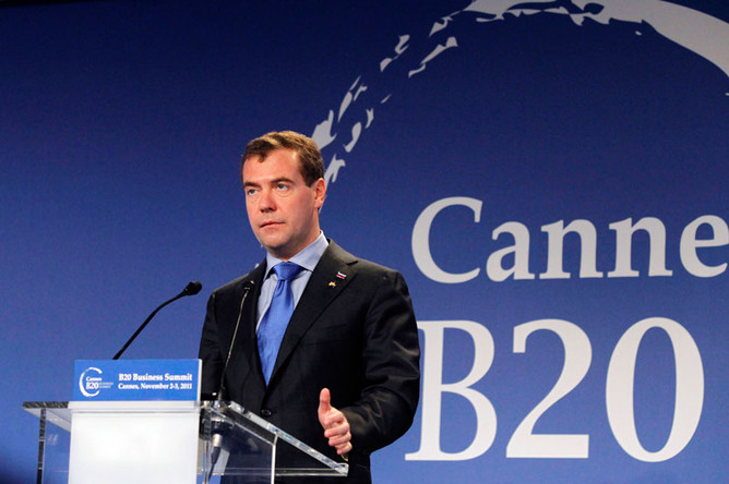 Президент России Дмитрий Медведев во время выступления на бизнес-форуме «Большой двадцатки»