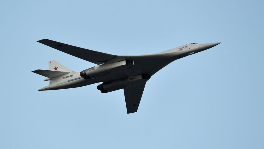 Видео дозаправки Ту-160 по пути в ЮАР появилось в Сети