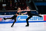 Екатерина Миронова и Евгений Устенко выступают с ритм-танцем на чемпионате России — 2022