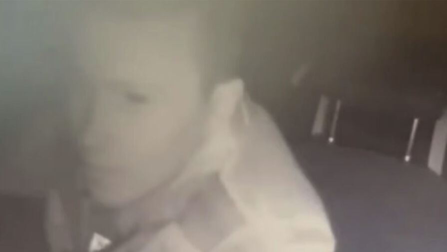 Видео: подросток угнал авто отца и попал под обстрел