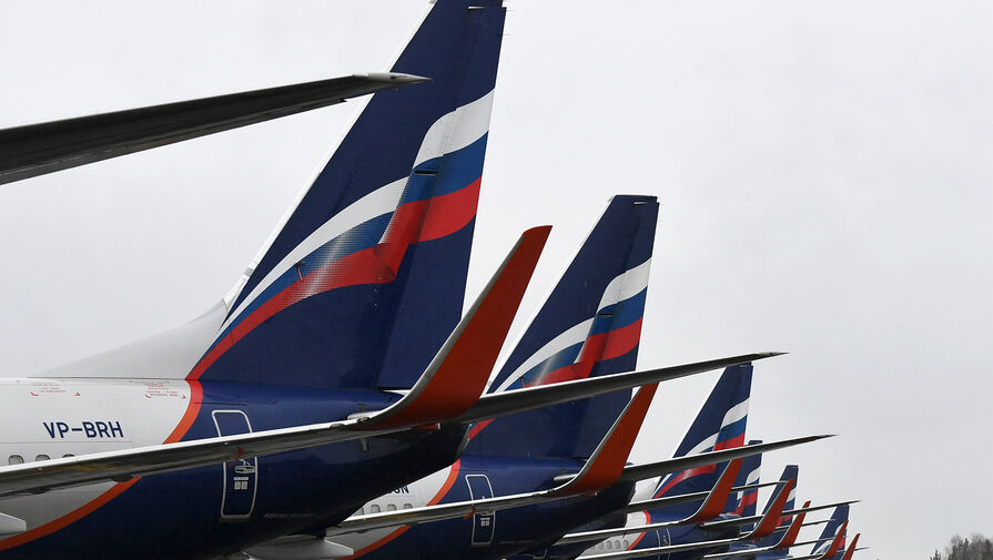 Самолеты не могут вылететь из Новокузнецка в Москву и Новосибирск из-за сильного ветра