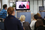 Сотрудники «Газеты.Ru» смотрят обращение Владимира Путина к Федеральному собранию по поводу ситуации в Крыму