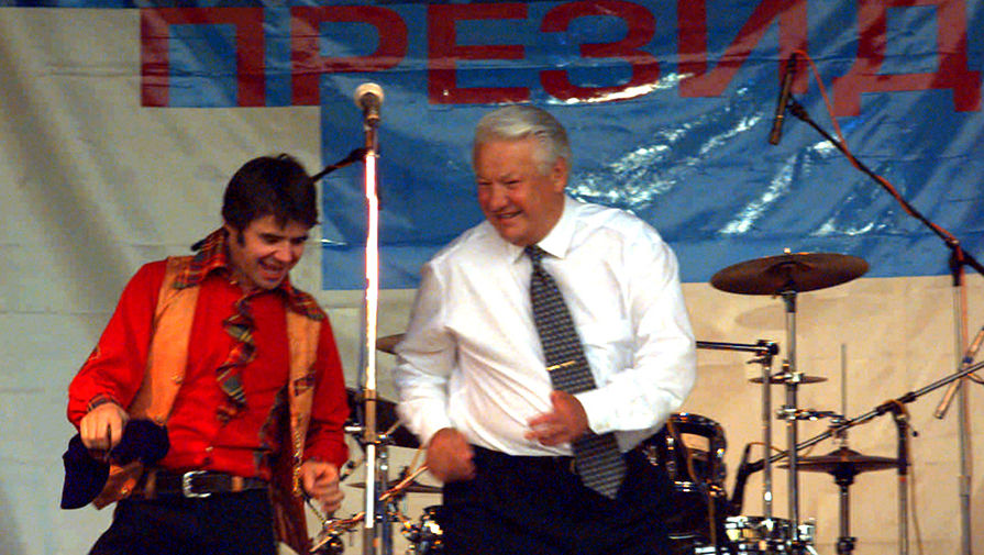 Певец Евгений Осин и президент России Борис Ельцин, 1996 год