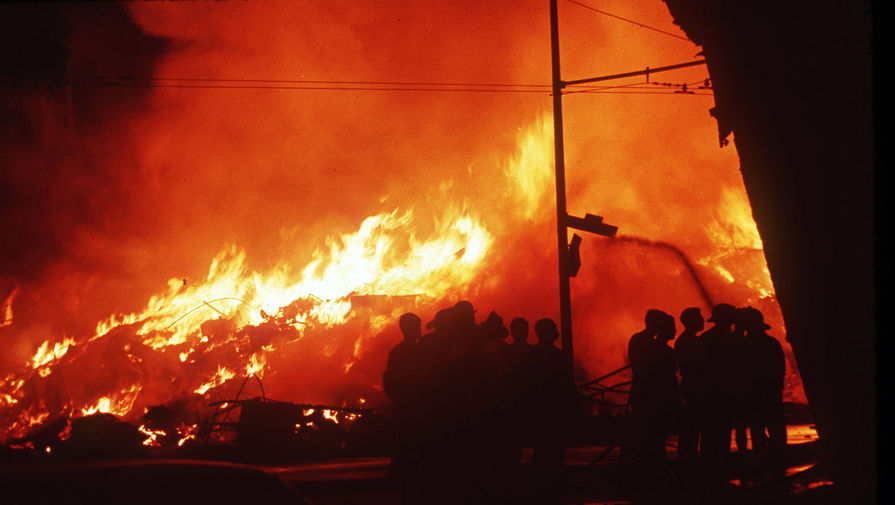 Как минимум 50 тысяч человек планируют эвакуировать в Калифорнии из-за пожаров 