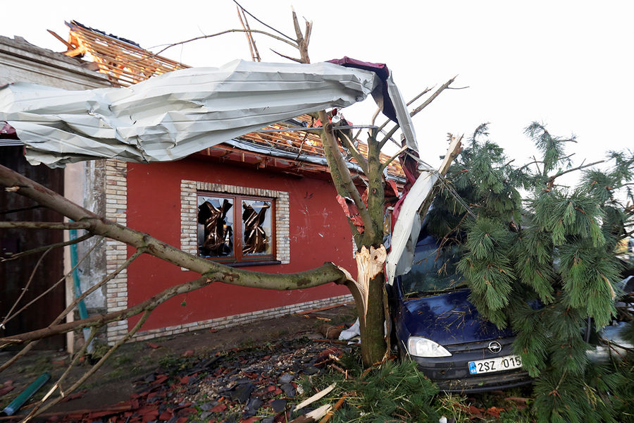 Последствия торнадо в&nbsp;Чехии, 25 июня 2021 года