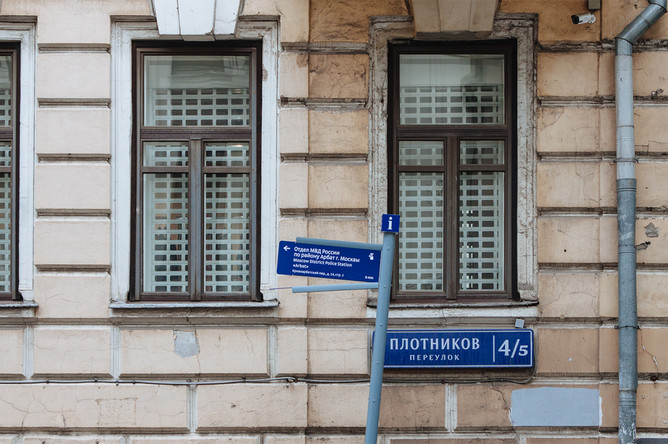 Состояние доходного дома Германа Бройдо («Дома с писателями») в Плотниковом переулке, 25 июля 2017 года