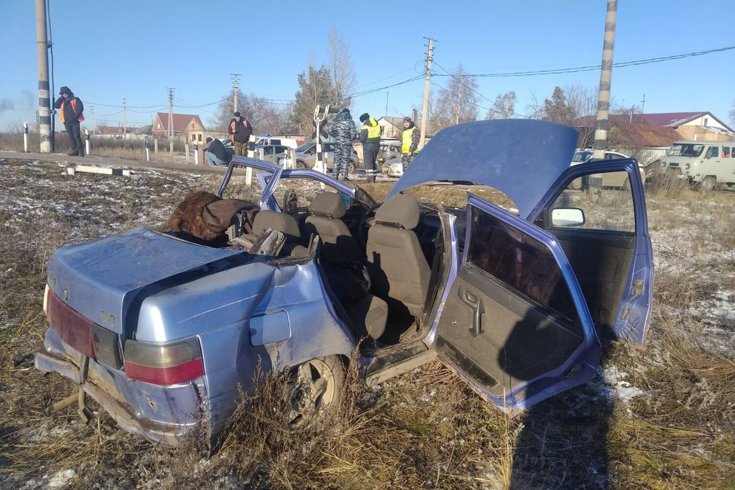 В Магнитогорске локомотив протаранил Lada с пятью людьми - Газета.Ru |  Новости