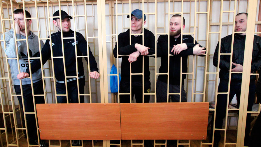 Участники банды «приморских партизан» Владимир Илютиков, Роман Савченко, Максим Кириллов, Александр Ковтун и Алексей Никитин (слева направо) 