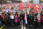 Участники во время акции «Бессмертный полк» в Москве