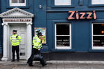 Полицейское оцепление около ресторана, который был закрыт после инцидента с бывшим российским разведчиком Сергеем Скрипалем в британском Солсбери, 6 марта 2018 года
