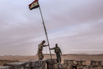 Флаг Сирии на вершине замка Фахр ад-Дина