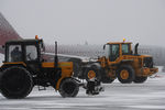 Уборка снега в аэропорту Внуково