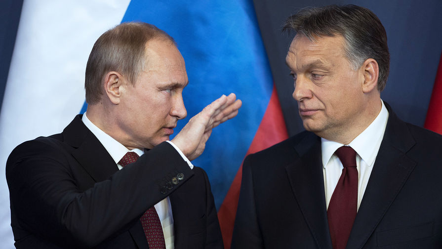 Президент России Владимир Путин (слева) и премьер-министр Венгерской Республики Виктор Орбан
