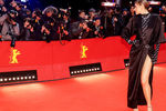 Модель Стефани Гизингер на красной дорожке Берлинского кинофестиваля, 20 февраля 2020 года
