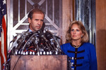 Сенатор Джо Байден объявляет о выходе из гонки за выдвижение на пост президента США от Демократической партии, Вашингтон, 1988 год