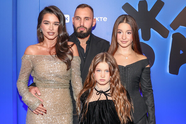 Ксения Бородина Мишамен жыныстық қатынасқа түседі