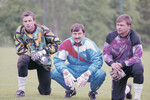 Вратари Дмитрий Харин (слева), Станислав Черчесов (в центре) и Сергей Овчинников, 1996 год