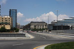 Центральные улицы Баку начали перекрывать примерно за десять дней до гонки для строительства трассы 