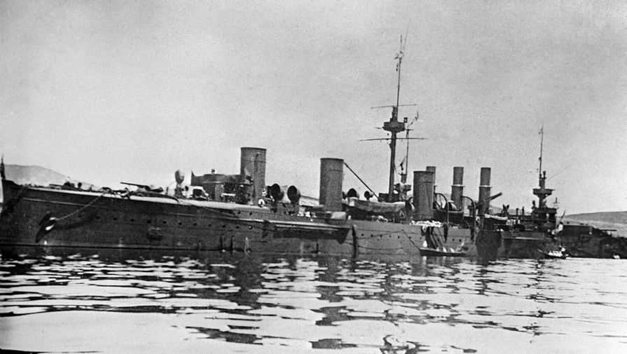 Крейсер «Новик», затопленный 7 августа 1904 года экипажем, не желающим сдаваться в плен японцам