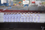 Офицеры и матросы на борту подводной лодки на параде в честь Дня Военно-морского флота в бухте Золотой Рог во Владивосток, 25 июля 2021 года