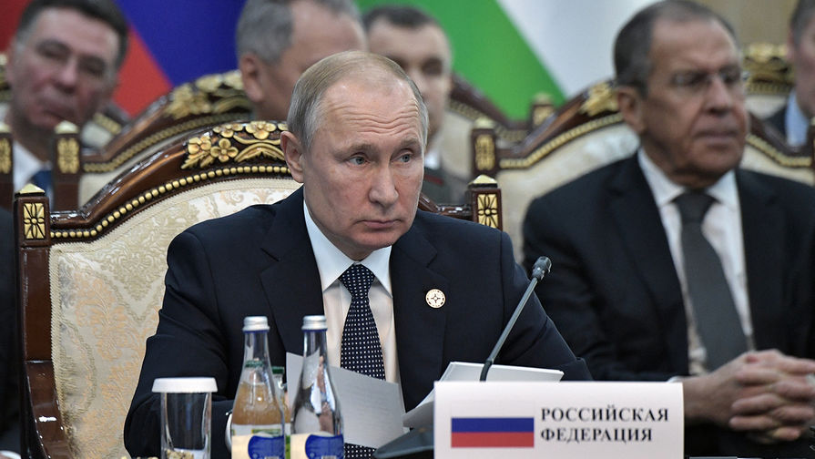 Президент России Владимир Путин на заседании Совета коллективной безопасности ОДКБ в Бишкеке, 28 ноября 2019 года