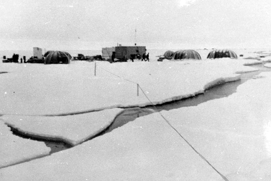 Спасение полярной станции «Северный полюс 14», 1966 год