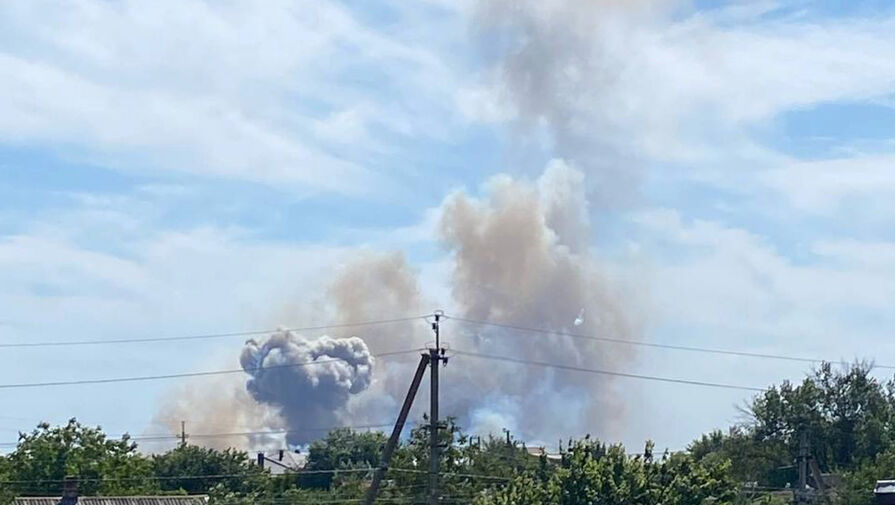 Власти Сакского района объявили эвакуацию после взрывов на аэродроме