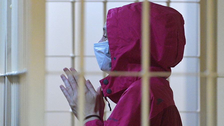 Обвиняемая в убийстве мужа-рэпера Энди Картрайта Марина Кохал во время избрания меры пресечения в Смольнинском районном суде в Санкт-Петербурге, 3 августа 2020 года