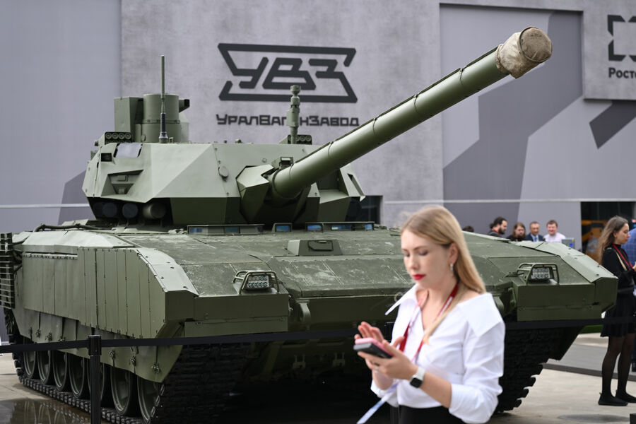Танк Т-14 «Армата» на Международном военно-техническом форуме «АРМИЯ-2023» в Конгрессно-выставочном центре «Патриот», 14 августа 2023 года