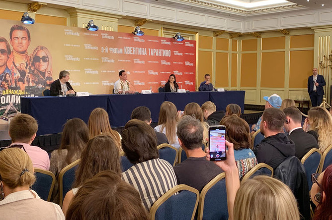 Режиссер Квентин Тарантино на пресс-конференции в Москве, 7 августа 2019 года
