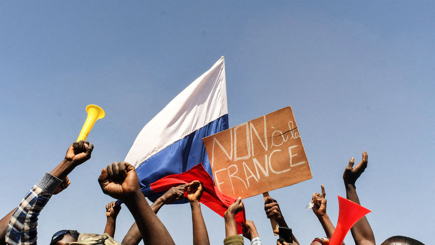 В Буркина-Фасо прошел митинг с требованием вывода войск Франции