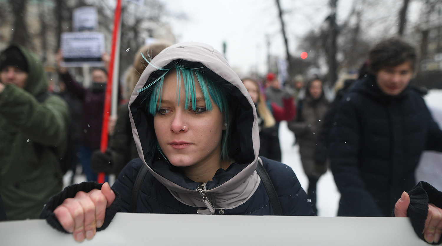 Участники шествия в память об адвокате Станиславе Маркелове и журналистке Анастасии Бабуровой. 19 января 2019 года