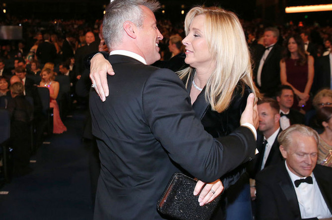 Мэтт Леблан и Лиза Кудроу на вручении 67-й Primetime Emmy Awards, 2015 год