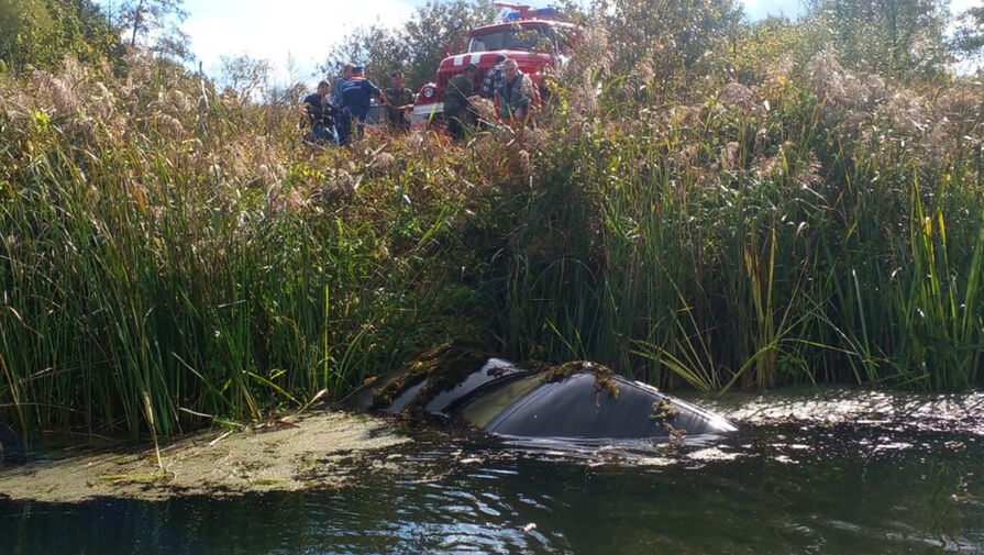 Под Липецком спасатели вытащили из реки Chevrolet Lanos с мертвым водителем