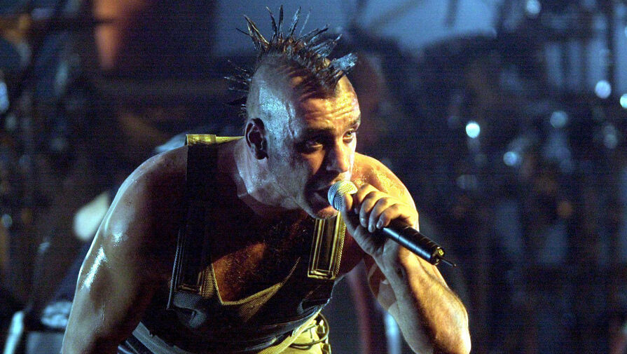 Universal Music заморозил поддержку Rammstein из-за скандала с фронтменом