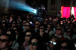 Католические верующие используют 3D-очки во время просмотра церемонии канонизации Иоанна XXIII и Иоанна Павла II в приходской церкви комунны Сотто-иль-Монте-Джованни-XXIII, которая является родиной Иоанна XXIII, Северная Италия