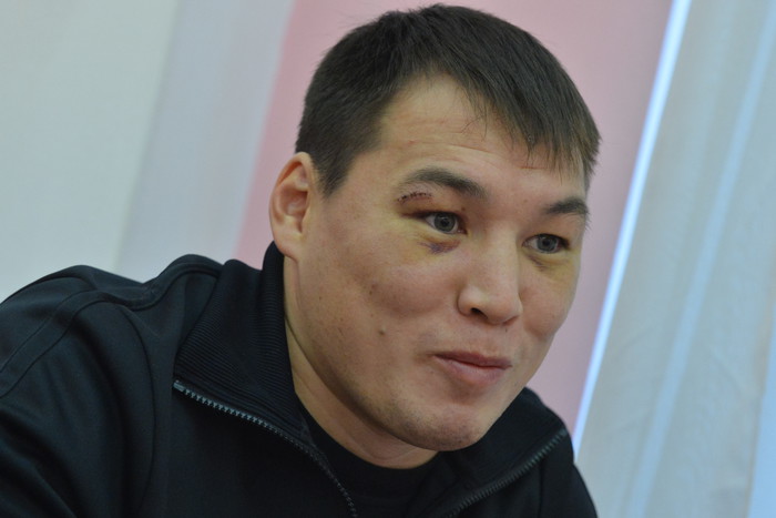 Звезда профессионального бокса Руслан Проводников