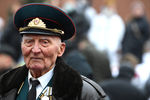 Ветеран на Красной площади перед началом военного парада в честь 76-й годовщины Победы в Великой Отечественной войне в Москве, 9 мая 2021 года