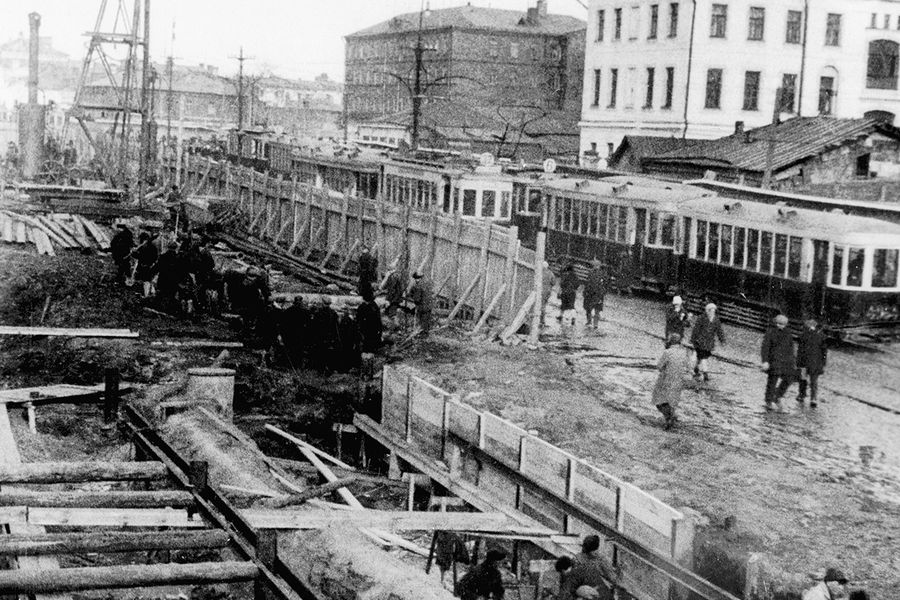 Открытое строительство шахты метрополитена в Москве, 1933 год