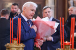 Член РАХ, народный художник РФ Василий Нестеренко на церемонии прощания со скульптором в храме Христа Спасителя в Москве, 23 апреля 2025 года