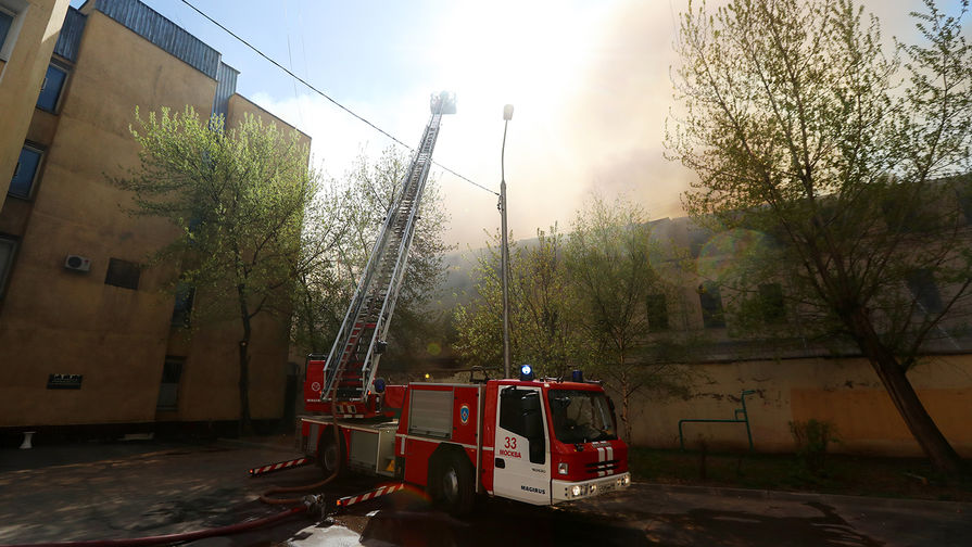 Во время ликвидации пожара в&nbsp;здании в&nbsp;Лубянском проезде.