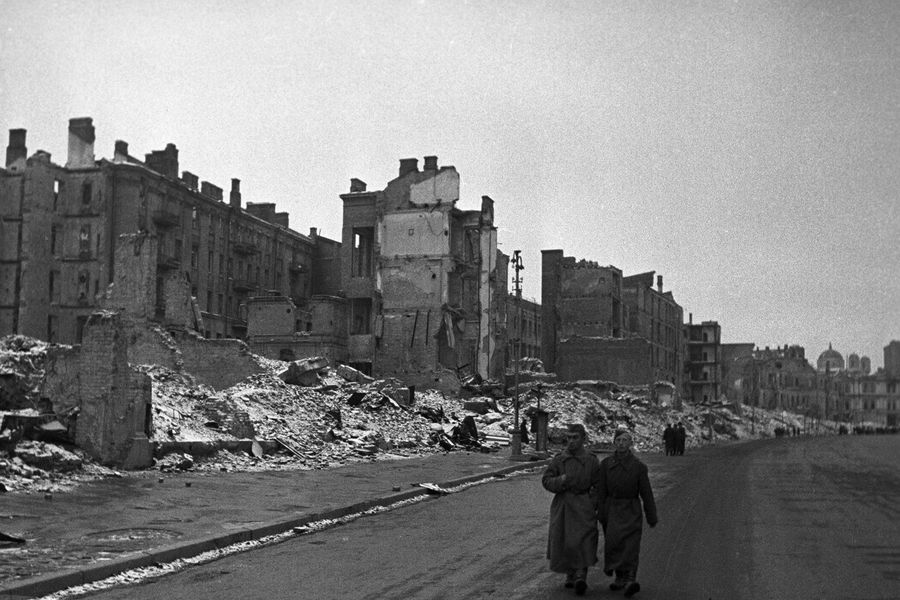 Киев после освобождения от немецких оккупантов, ноябрь 1943 года