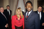 Пеле и его супруга Ассирия Лемос во время приема в Посольстве Бразилии в Москве, 1997 год