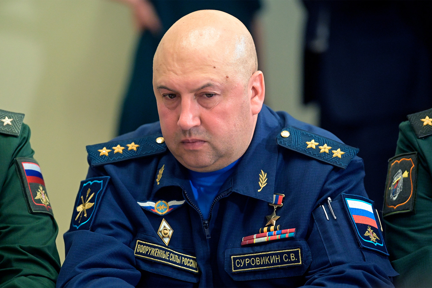 Стало известно о незавидной судьбе Сергея Суровикина. Против Генерала Армагеддон запущена программа по снижению его авторитета