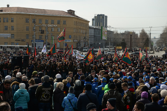 Участники всероссийской акции «Мы вместе против террора» в Новосибирске
