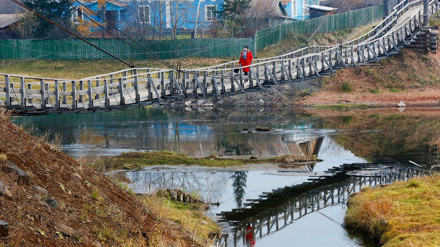 Мост через реку Усолка в селе Тасеево Красноярского края, 2014 год