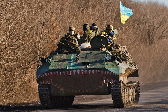 МТЛБ украинских силовиков в&nbsp;Донецкой области
