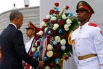 Барак Обама перед встречей с Раулем Кастро