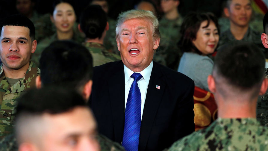 Президент США Дональд Трамп во время визита в Южную Корею, ноябрь 2017 года